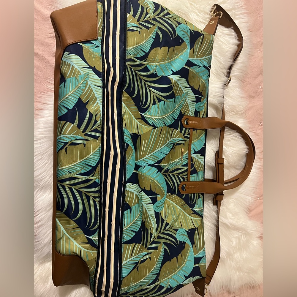 Stella & Dot weekender. New no tags.